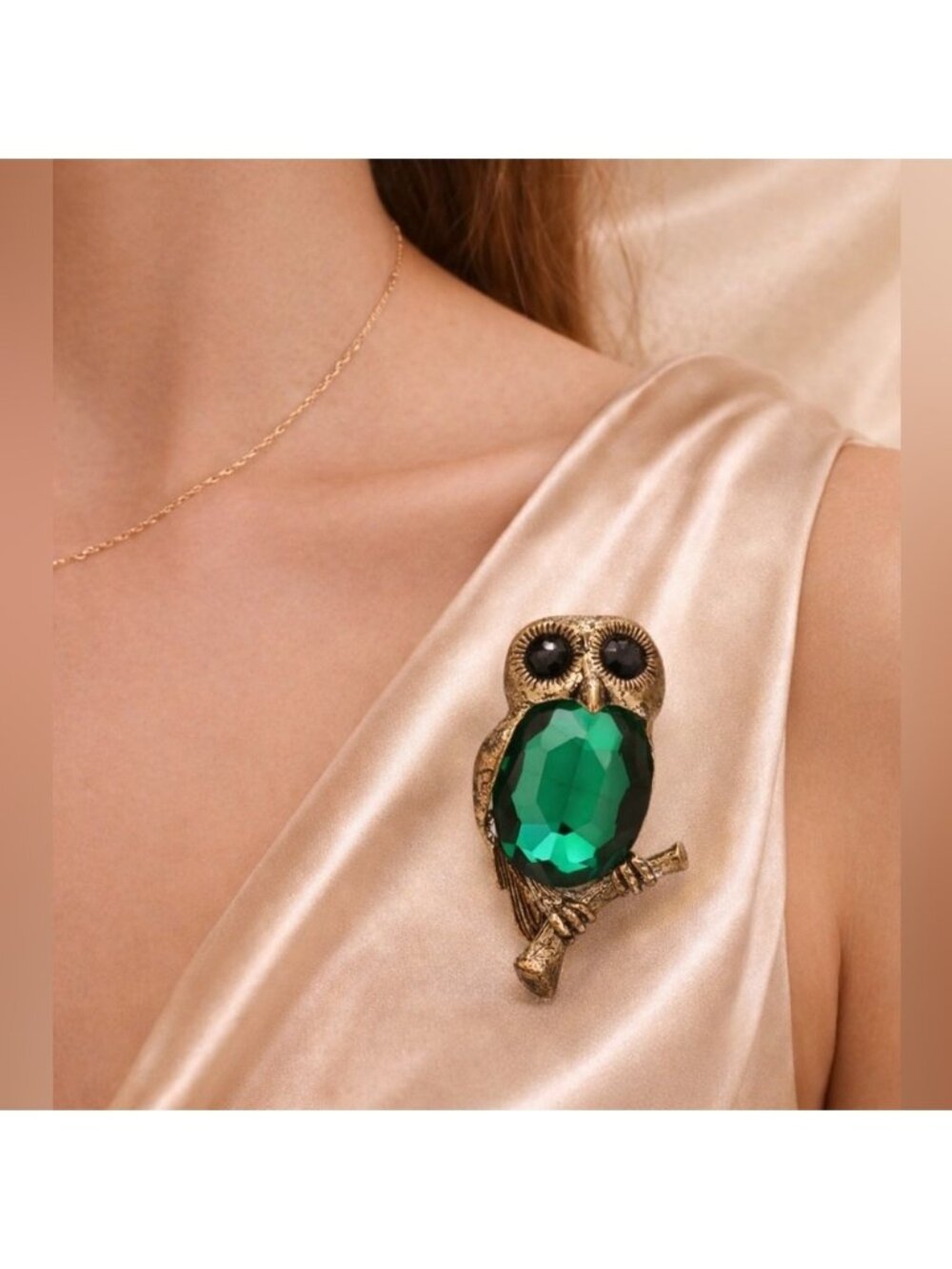 Blue Owl Gold Crystal Brooch